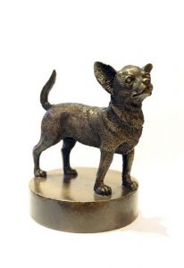 Chihuahua urn verbronsd