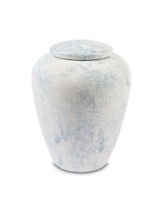 Lichtblauwe urn van keramiek met marmerlook