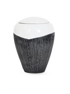 Glasfiber urn 'Striee' zwart-wit