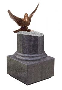 Natuursteen zuil urn met vredesduif (verschillende granietsoorten)