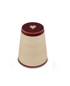 Handgemaakte mini urn 'Koniko' met hartje Bordeaux rood
