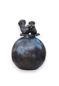 Bronzen mini urn met duiven