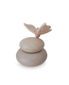 Handgemaakte mini urn met houten vlinder dubbel
