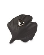 Keramische mini urn zwarte schelp met zilverkleurig hart
