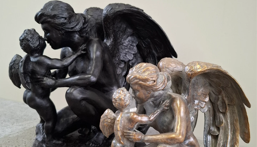 Engelurnen, kunstwerken van liefde en troost