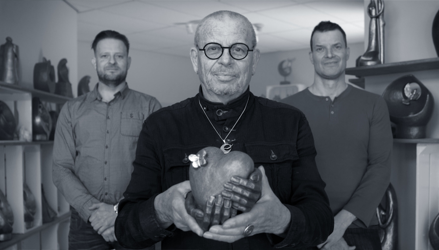 Geert Kunen urnen bij URNWINKEL. Waar kunst en herinnering samenkomen